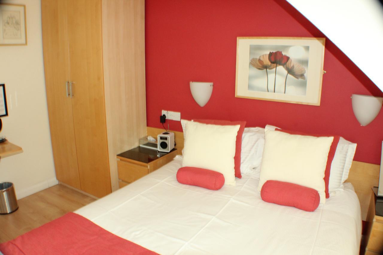 แอบบีย์ เกสท์เฮาส์ Hotel Abingdon-on-Thames ภายนอก รูปภาพ