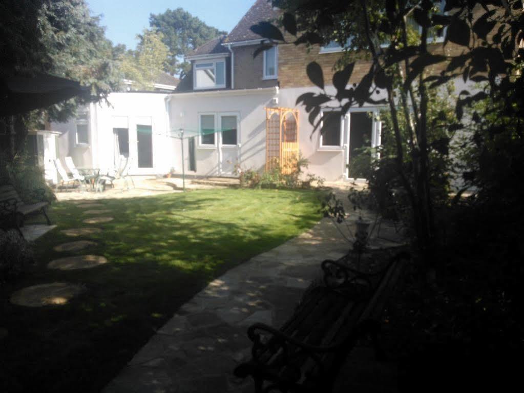 แอบบีย์ เกสท์เฮาส์ Hotel Abingdon-on-Thames ภายนอก รูปภาพ