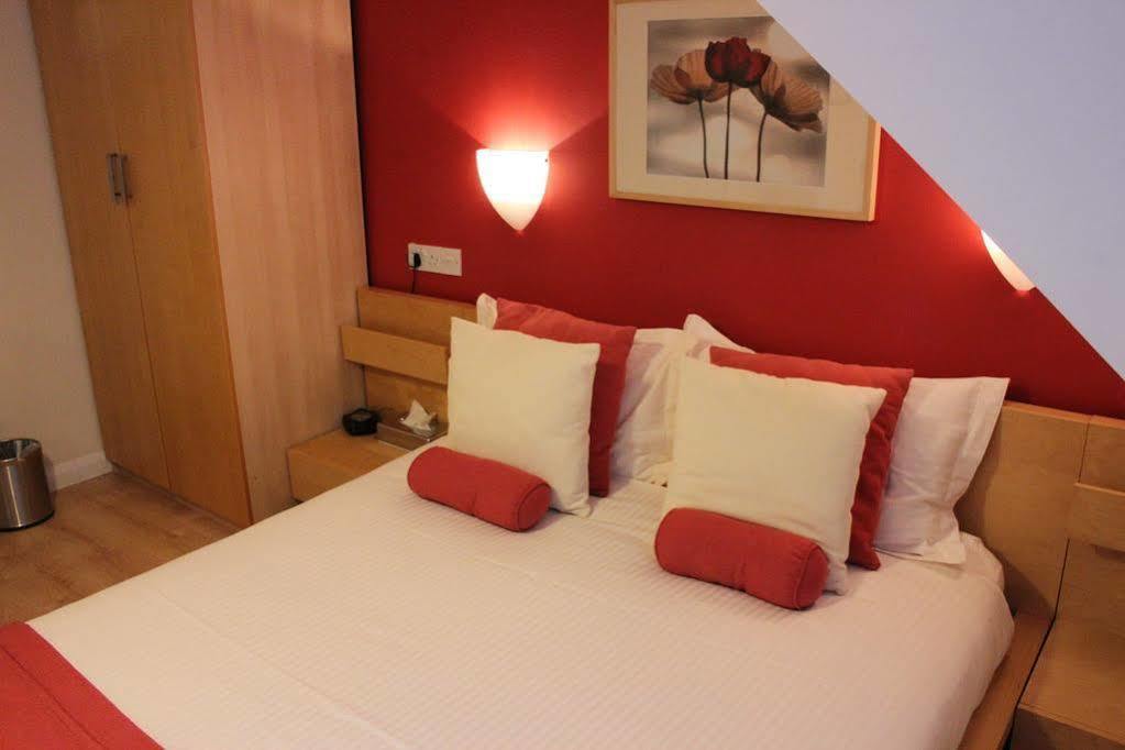 แอบบีย์ เกสท์เฮาส์ Hotel Abingdon-on-Thames ภายนอก รูปภาพ